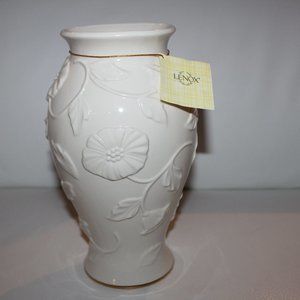 Lenox Pretty Floral Embossed Poppy Ivory Gold Trim Vase Approx 10” H